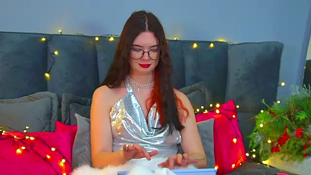 MelissaMays online show from December 13, 8:04 pm