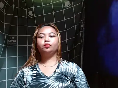 Snapshot of Hajaima chatting on December 1, 12:11 am Hajaima online show from December 1, 12:11 am