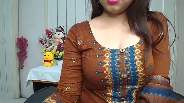 ruby100 online show from February 21, 1:57 pm