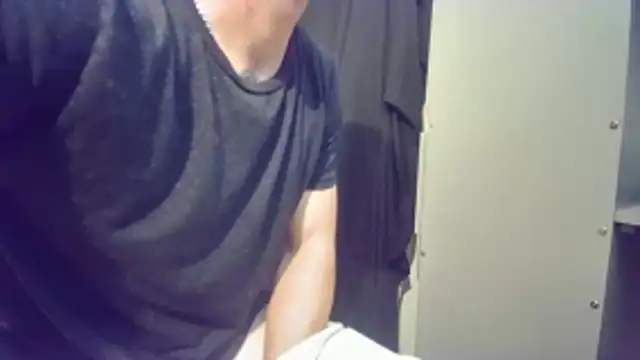 Robbin Bnks online show from October 30, 9:01 pm