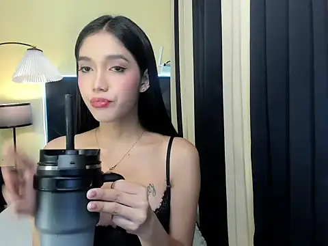 Snapshot of Ranabrooklyn777 chatting on October 6, 4:57 am Ranabrooklyn777 online show from October 6, 4:57 am