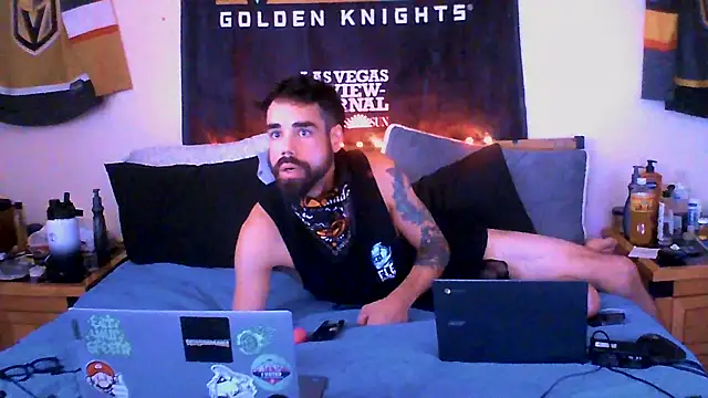 Snapshot of Str8ishVegasGuy chatting on September 20, 11:10 pm Str8ishVegasGuy online show from September 20, 11:10 pm