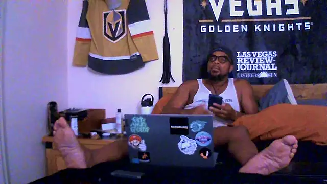 Snapshot of Str8ishVegasGuy chatting on September 14, 12:05 pm Str8ishVegasGuy online show from September 14, 12:05 pm