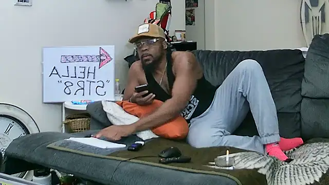 Str8ishVegasGuy online show from October 28, 1:10 pm