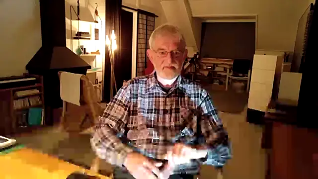 ewaldwillems99 online show from November 24, 7:58 pm