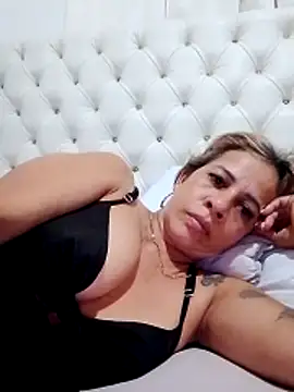 Alisson Milf online show from October 24, 4:11 am