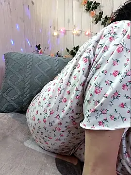 LitisiaLove4551 online show from February 14, 7:52 am