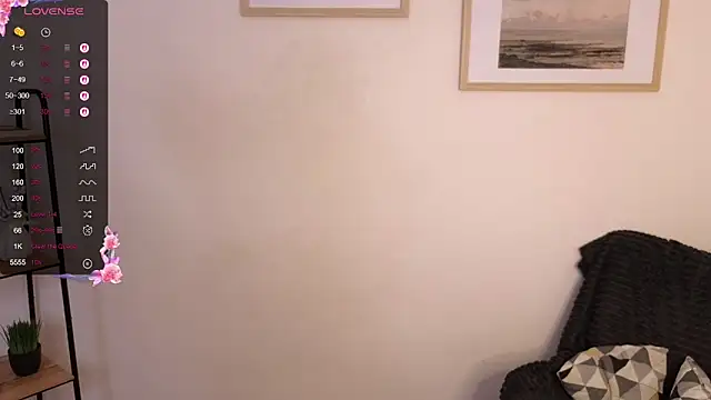 Snapshot of Bonnie_Nunez chatting on October 8, 10:21 pm Bonnie Nunez online show from October 8, 10:21 pm