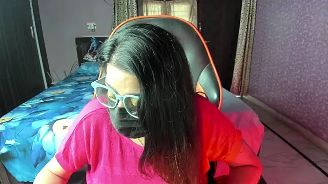 ShylaGill online show from October 4, 10:39 am