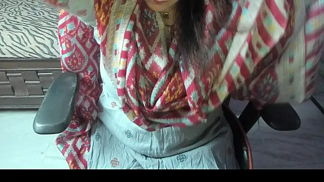 ShylaGill online show from November 26, 10:15 am