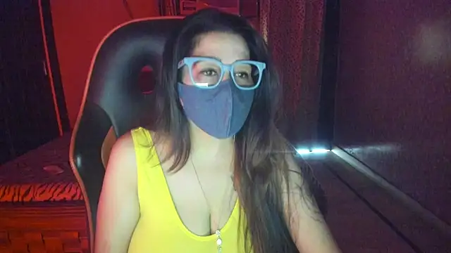 ShylaGill online show from November 8, 8:18 am