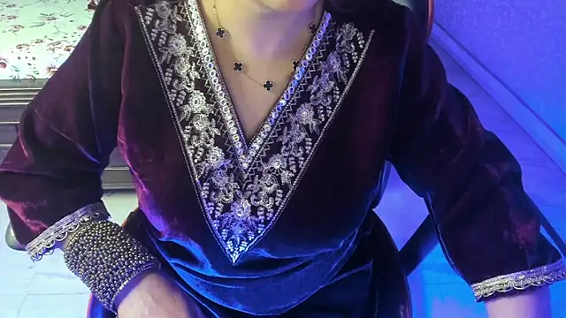 ShylaGill online show from December 5, 11:31 am