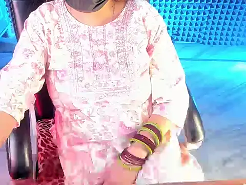 ShylaGill online show from September 24, 2:45 pm