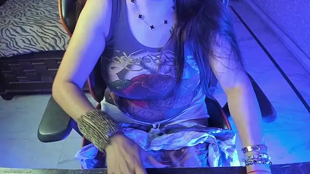 ShylaGill online show from November 17, 2:21 pm