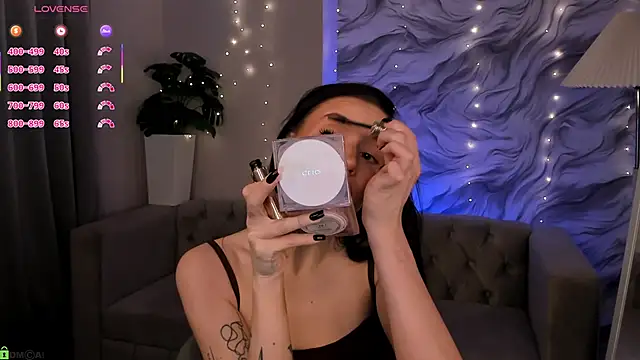 Snapshot of Aria_Mila chatting on February 24, 3:18 am Aria Mila online show from February 24, 3:18 am