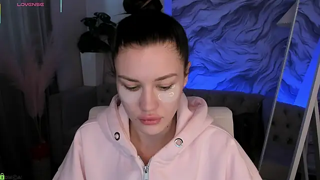 Aria Mila online show from March 17, 3:09 am