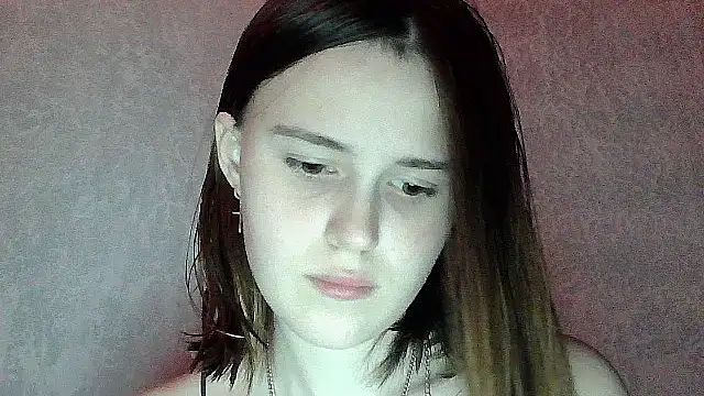 Snapshot of SweetLoraa chatting on November 3, 5:49 pm SweetLoraa online show from November 3, 5:49 pm