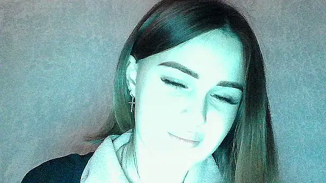 Snapshot of SweetLoraa chatting on December 3, 5:12 pm SweetLoraa online show from December 3, 5:12 pm