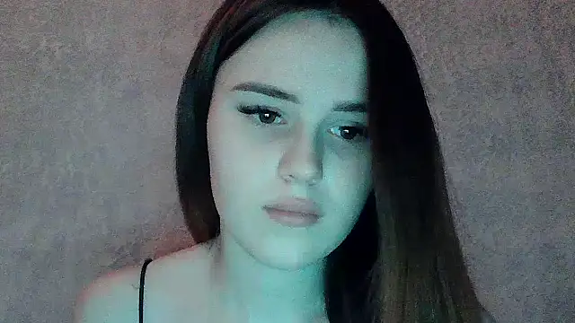 Snapshot of SweetLoraa chatting on March 4, 5:53 pm SweetLoraa online show from March 4, 5:53 pm