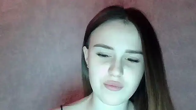 Snapshot of SweetLoraa chatting on March 6, 5:19 pm SweetLoraa online show from March 6, 5:19 pm