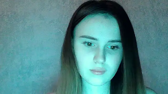 Snapshot of SweetLoraa chatting on March 11, 8:25 pm SweetLoraa online show from March 11, 8:25 pm