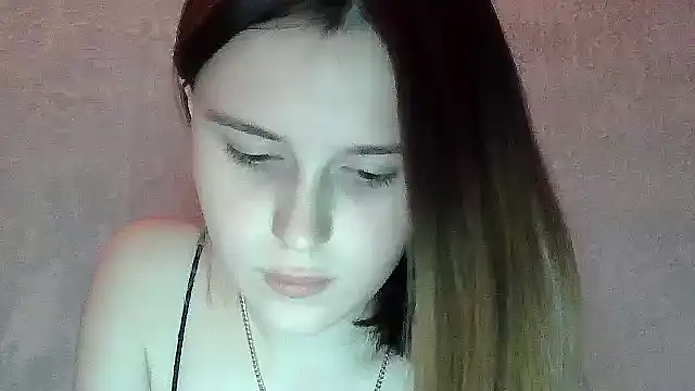 Snapshot of SweetLoraa chatting on October 30, 1:04 am SweetLoraa online show from October 30, 1:04 am