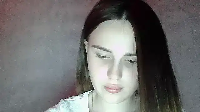 SweetLoraa online show from June 8, 7:47 pm