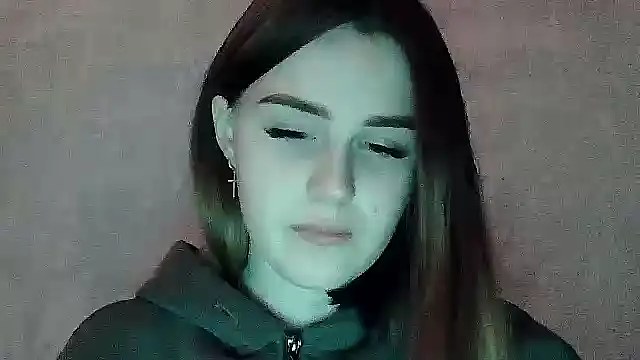 Snapshot of SweetLoraa chatting on November 11, 1:50 pm SweetLoraa online show from November 11, 1:50 pm