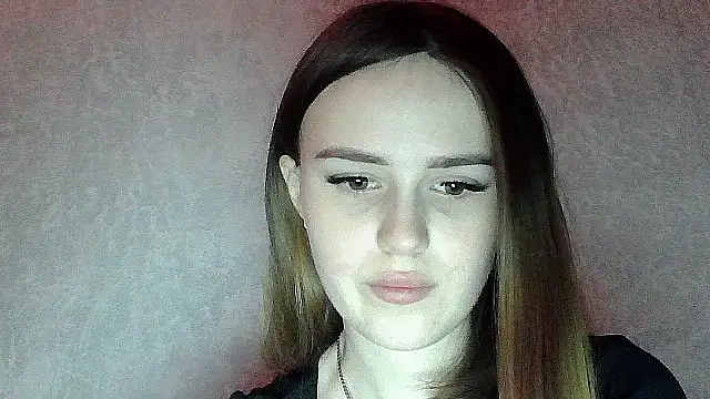 SweetLoraa online show from December 19, 4:27 am