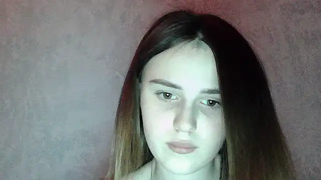 Snapshot of SweetLoraa chatting on March 14, 10:05 pm SweetLoraa online show from March 14, 10:05 pm