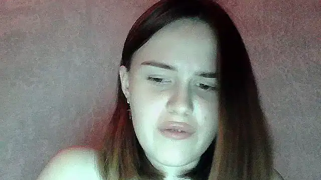 Snapshot of SweetLoraa chatting on November 18, 2:31 pm SweetLoraa online show from November 18, 2:31 pm