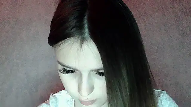 Snapshot of SweetLoraa chatting on March 24, 4:51 pm SweetLoraa online show from March 24, 4:51 pm