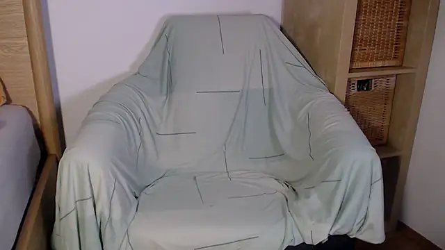 sweetpenelopexxx online show from October 31, 2:24 pm