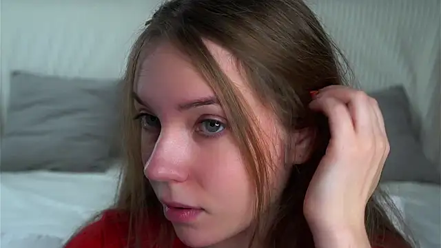 Snapshot of KarriBrownd chatting on October 16, 1:03 am KarriBrownd online show from October 16, 1:03 am