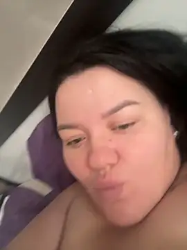 SunnyLeila2101 online show from November 10, 10:20 am