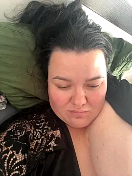 SunnyLeila2101 online show from November 3, 9:24 am