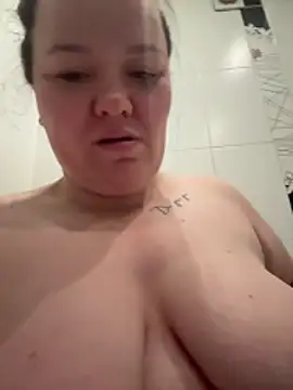 SunnyLeila2101 online show from April 28, 2:27 am