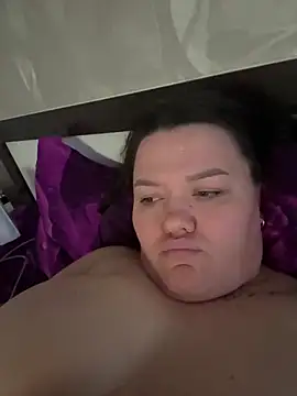 SunnyLeila2101 online show from April 8, 4:19 pm