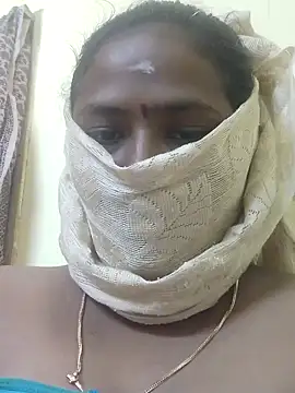 Snapshot of Tamilreethu chatting on November 28, 5:40 am Tamilreethu online show from November 28, 5:40 am