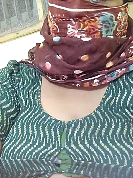 Snapshot of Tamilreethu chatting on November 3, 4:32 pm Tamilreethu online show from November 3, 4:32 pm