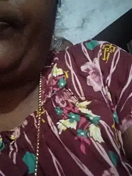 Snapshot of Tamilreethu chatting on November 2, 1:27 pm Tamilreethu online show from November 2, 1:27 pm