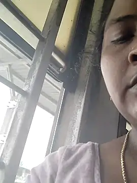 Snapshot of Tamilreethu chatting on November 12, 4:05 am Tamilreethu online show from November 12, 4:05 am