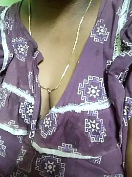 Snapshot of Tamilreethu chatting on September 28, 4:47 pm Tamilreethu online show from September 28, 4:47 pm