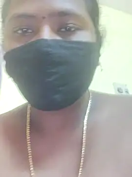 Snapshot of Tamilreethu chatting on November 11, 7:47 am Tamilreethu online show from November 11, 7:47 am