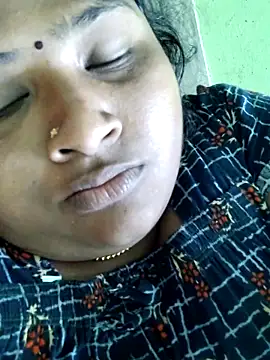 Snapshot of Tamilreethu chatting on October 11, 7:59 pm Tamilreethu online show from October 11, 7:59 pm