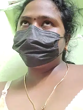 Snapshot of Tamilreethu chatting on September 8, 6:18 pm Tamilreethu online show from September 8, 6:18 pm