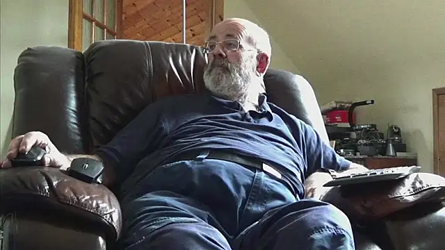 janzer13 online show from April 4, 12:45 pm