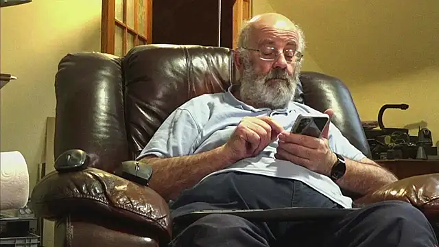 janzer13 online show from November 14, 1:48 pm