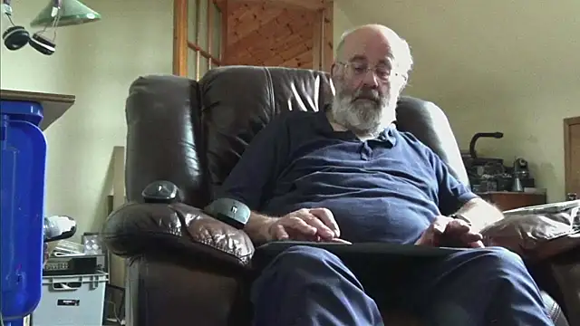 janzer13 online show from September 30, 2:01 pm
