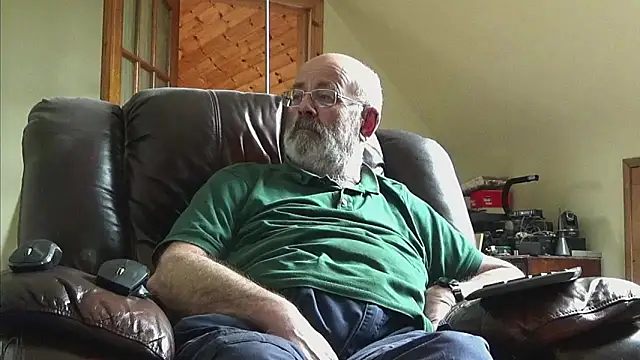 janzer13 online show from March 29, 12:40 pm